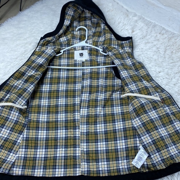 Burton Flannel Line Vest - Picture 6 of 9